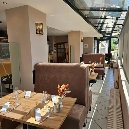 拉路特爱格特酒店